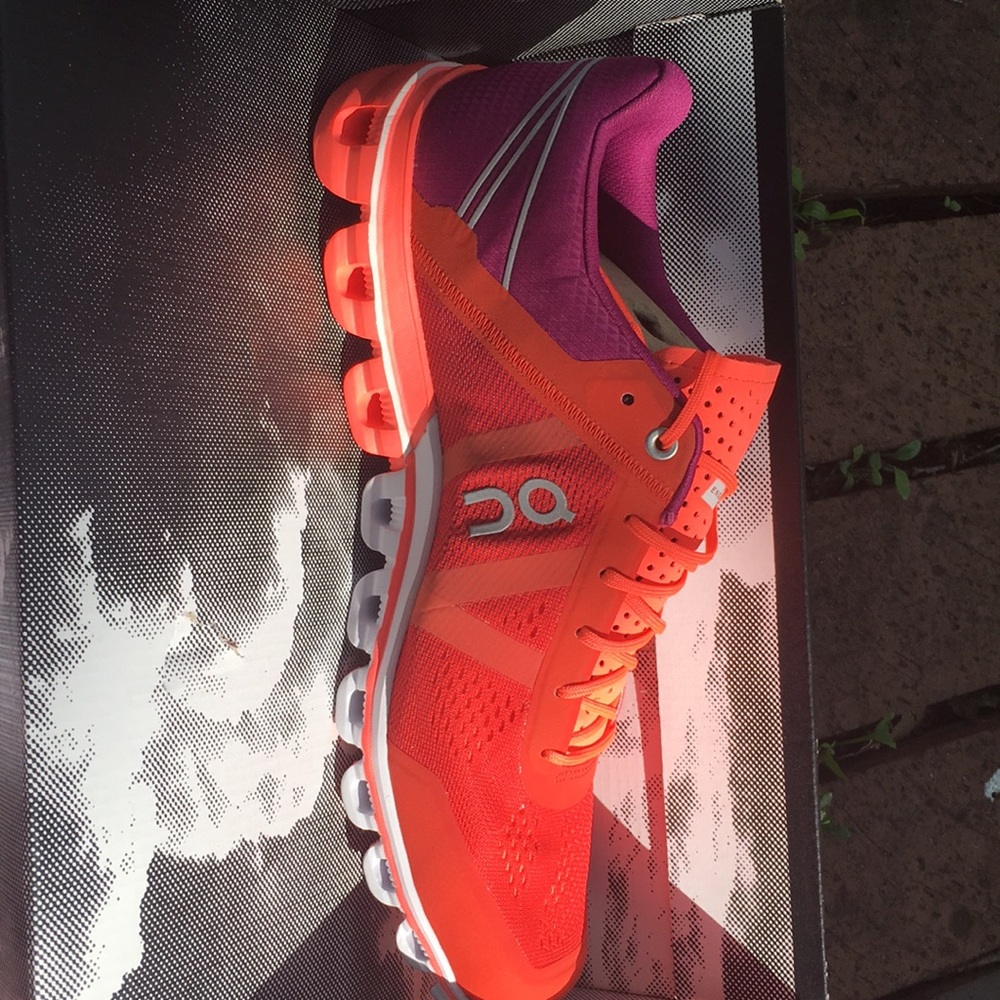 Brand New CloudFlow running shoes